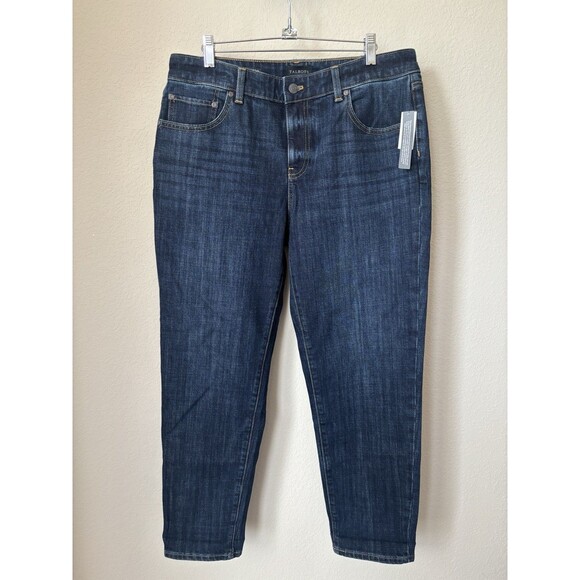 Talbots Women's Size 10 Dark Wash Everyday Relaxed Jeans - NWT - Picture 1 of 6